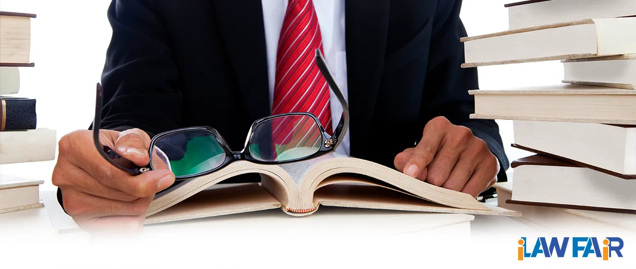 كيفية استخدام الكتب القانونية في البحث القانوني: نصائح وموارد للطلاب والمحامين المبتدئين